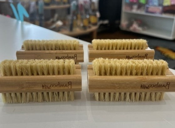 Bamboo Vegan Nail Brush - BAMBOO SWITCH