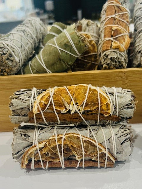 White Sage Bundle - Orange Slices and Cinnamon